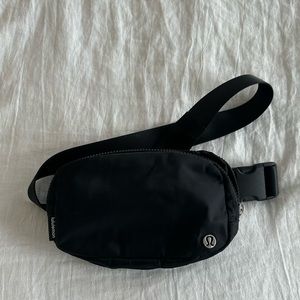 Lululemon Belt Bag - Excellent Condition